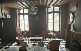 Maison De Beaugency Centre Boite A Clefs Velos Dans La Maison